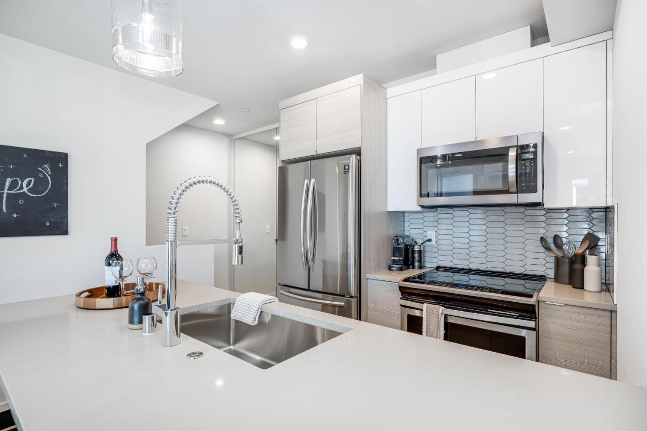 Rooftop Patio With Waterview, Private Garden & Grill 3Br 3Ba- Modern Cityscape Σιάτλ Εξωτερικό φωτογραφία