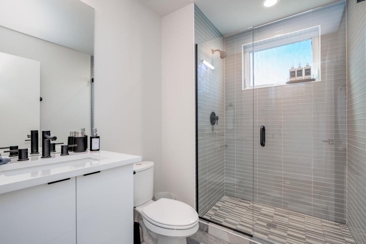 Rooftop Patio With Waterview, Private Garden & Grill 3Br 3Ba- Modern Cityscape Σιάτλ Εξωτερικό φωτογραφία